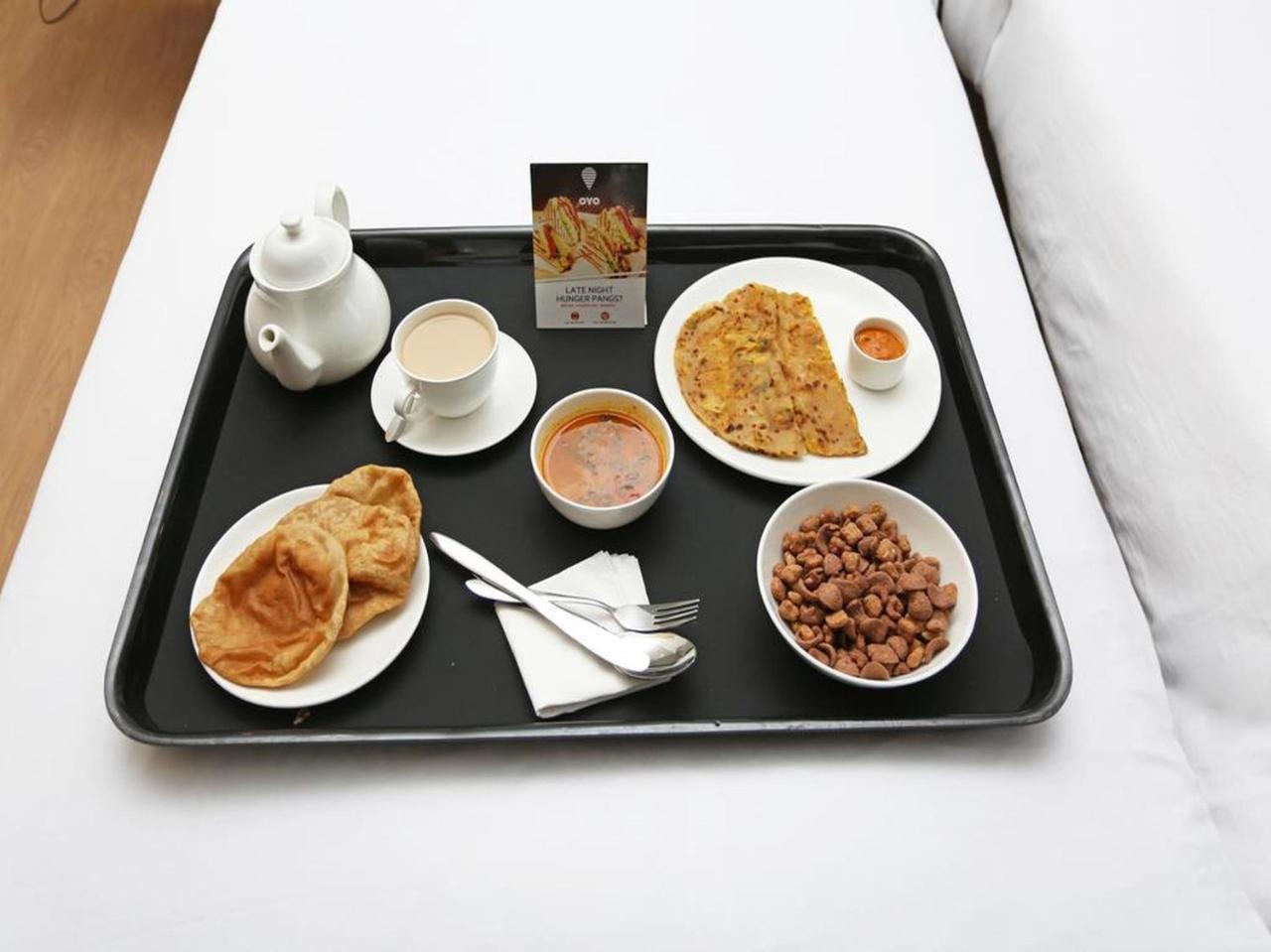 Oyo 24844 Hotel Samrat Bhopal Extérieur photo